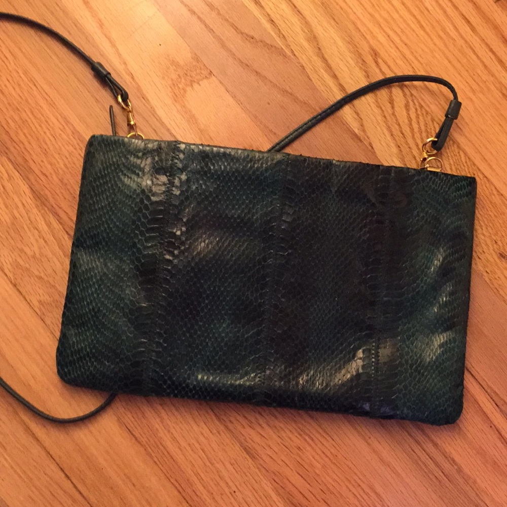 Green snakeskin bag